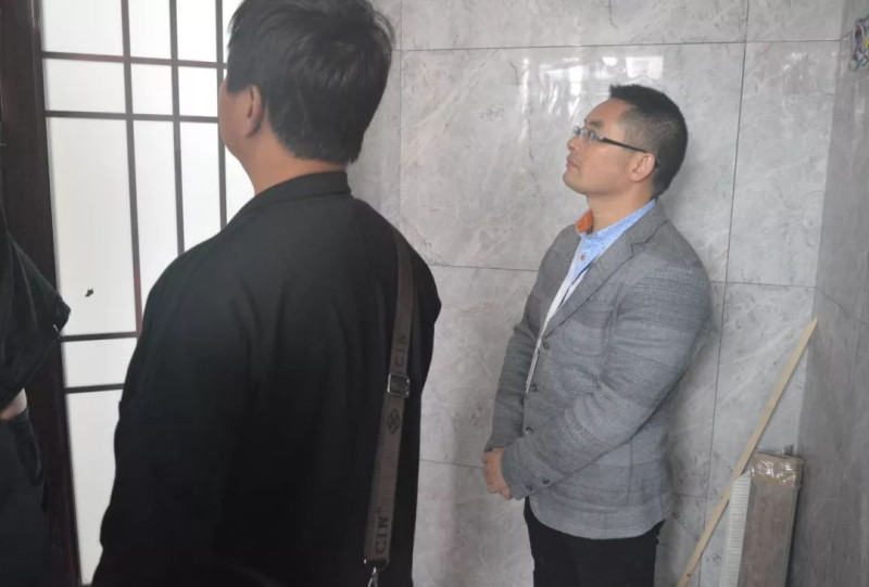 易尚國際定期巡檢工地，從未松懈.jpg